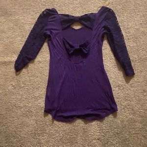 Ladies Girls Purple Top with lace sleeves two bows on the back